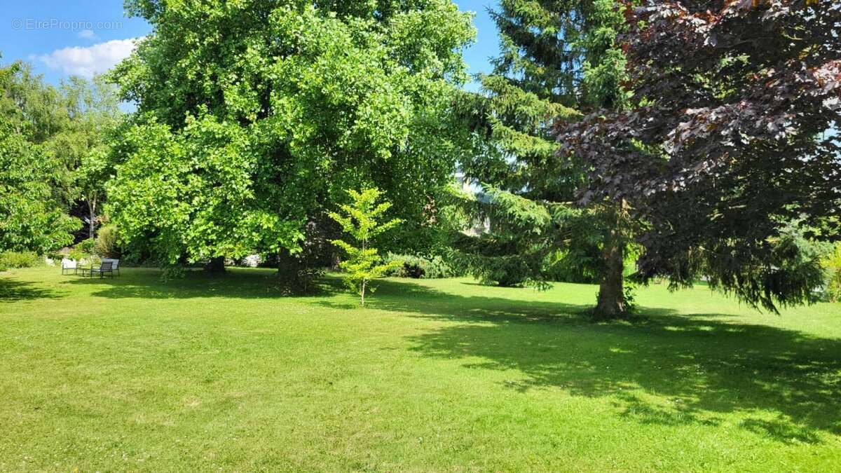 Maison à SAINT-QUENTIN