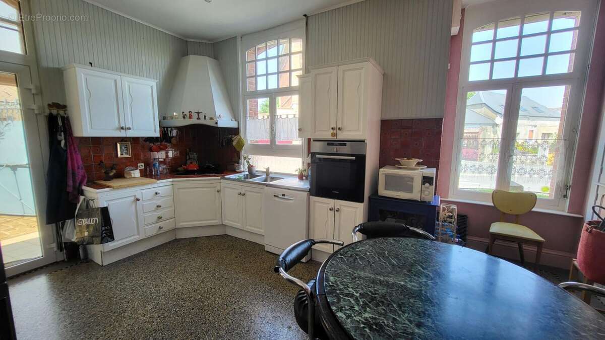 Maison à SAINT-QUENTIN