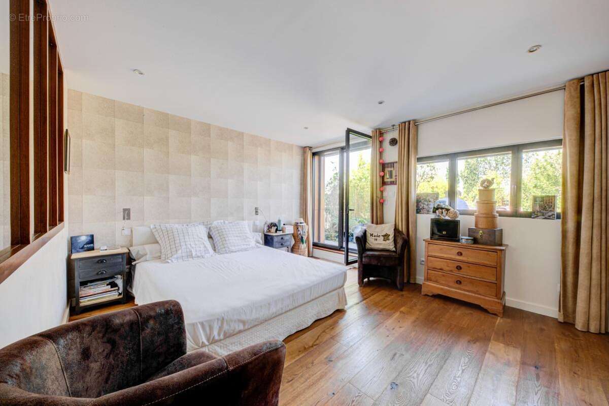 Appartement à COLOMBES