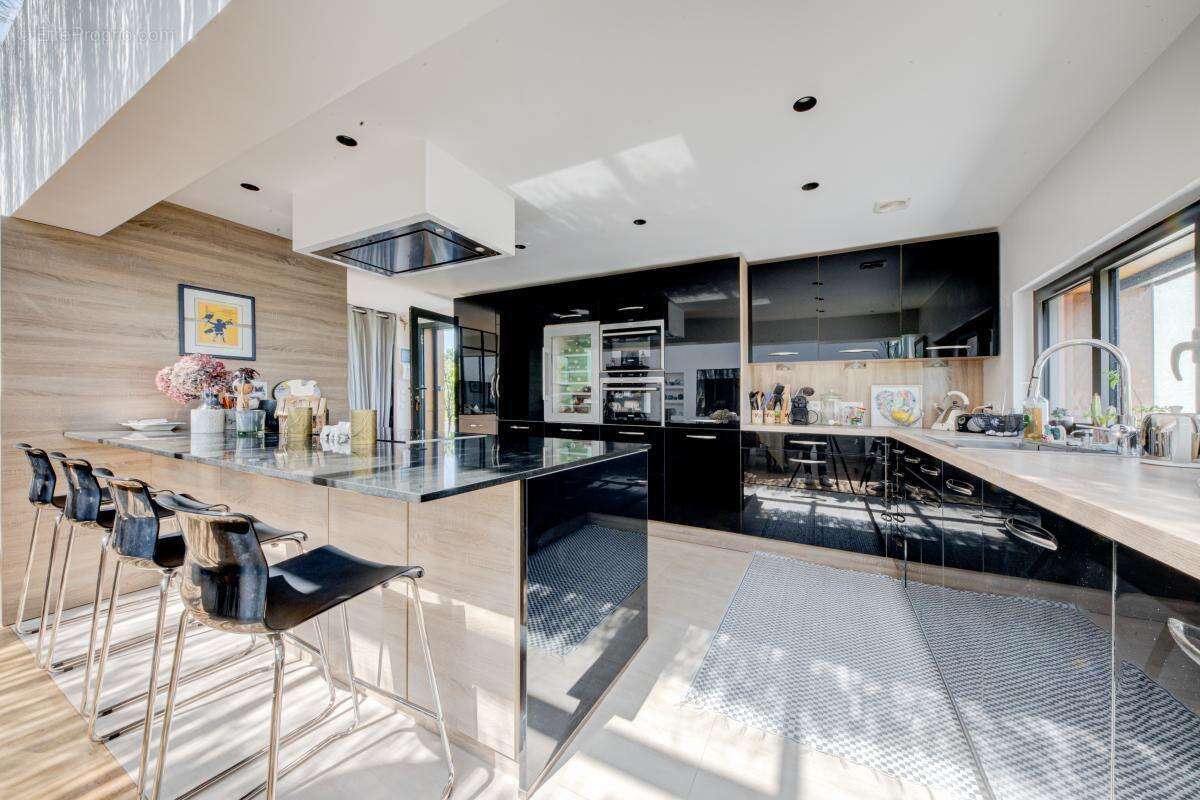 Appartement à COLOMBES