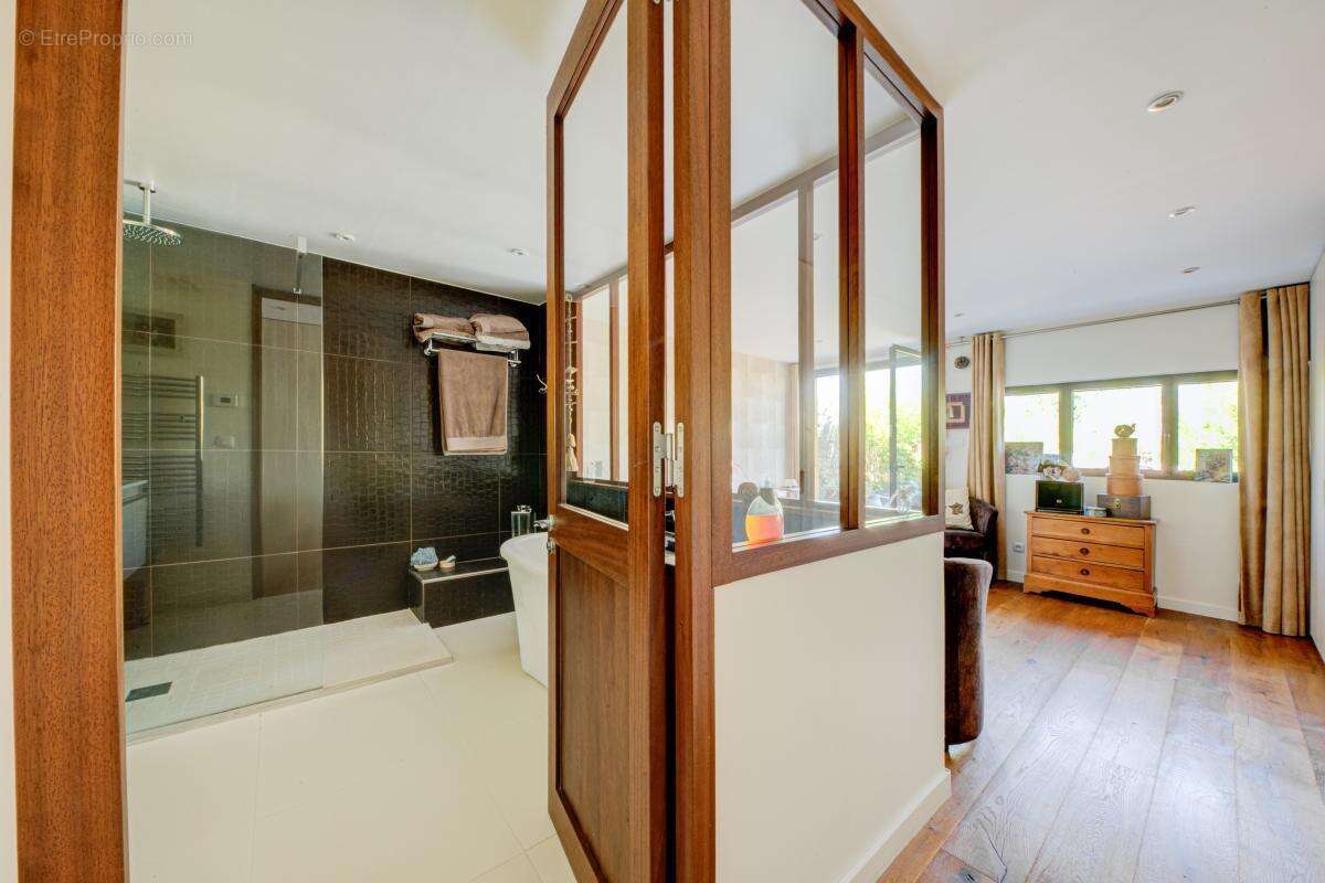 Appartement à COLOMBES