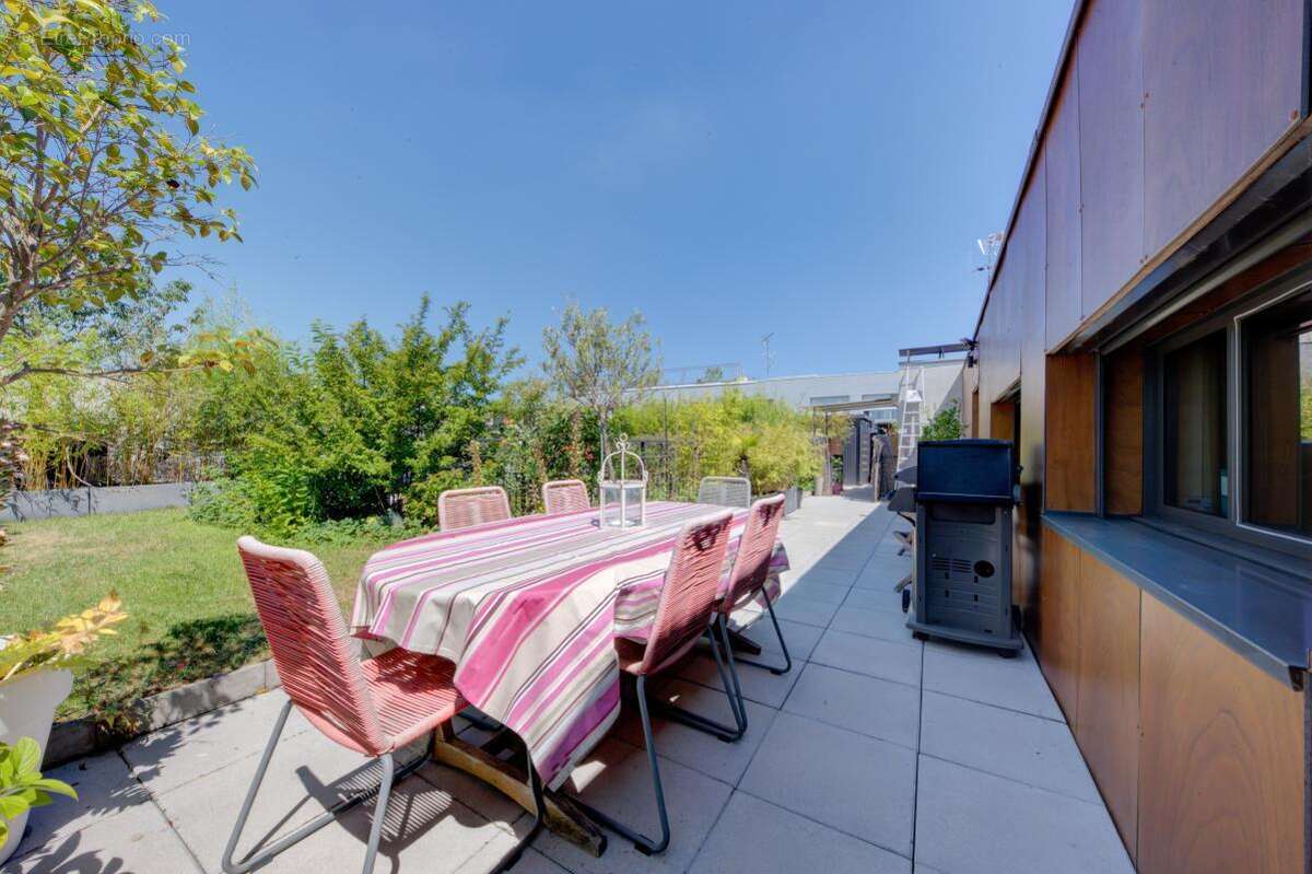 Appartement à COLOMBES