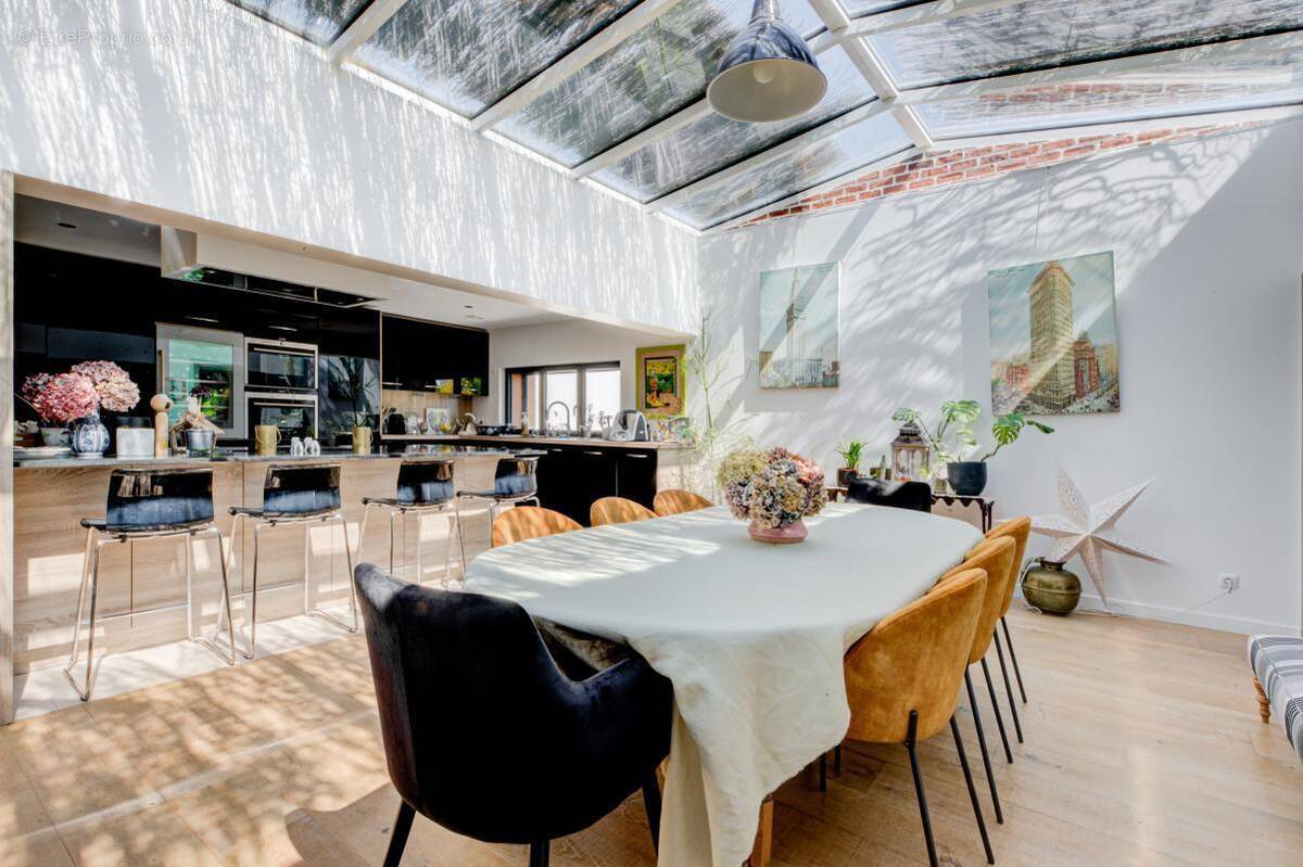 Appartement à COLOMBES