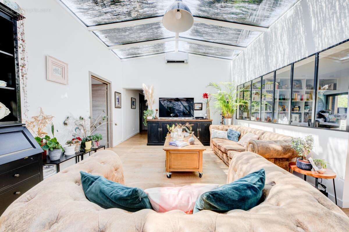 Appartement à COLOMBES