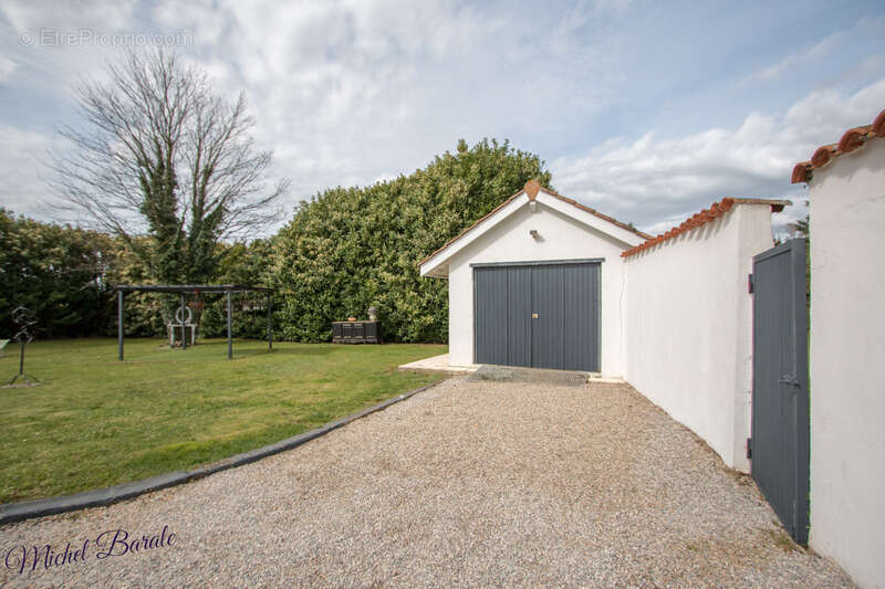 Maison à AUBERIVES-SUR-VAREZE