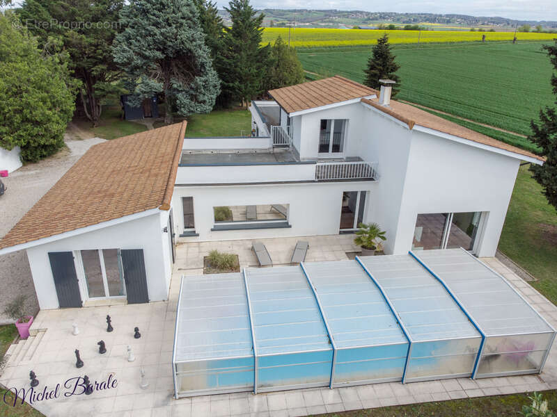 Maison à AUBERIVES-SUR-VAREZE