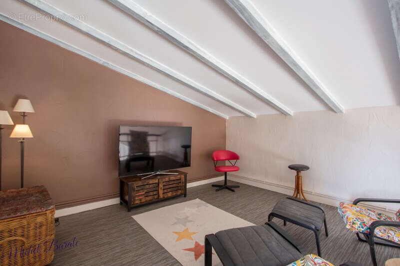 Maison à AUBERIVES-SUR-VAREZE