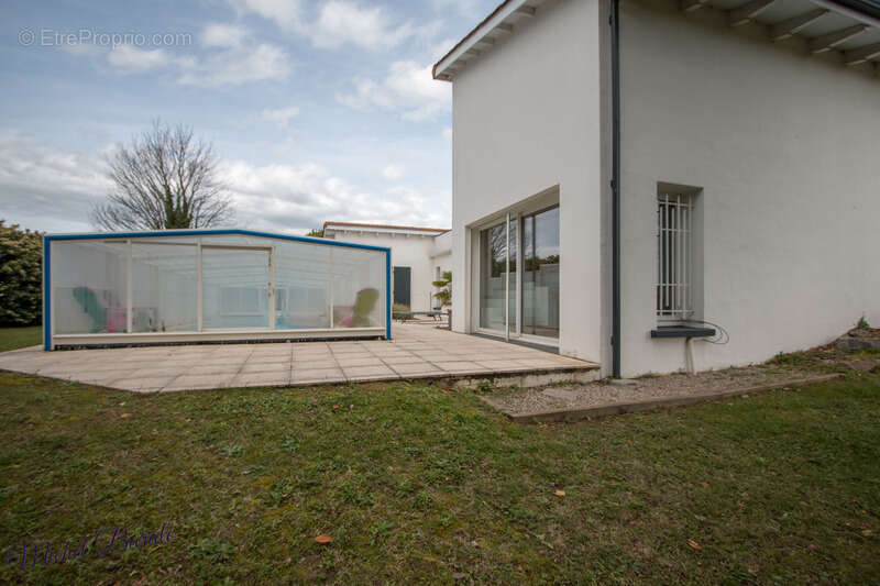 Maison à AUBERIVES-SUR-VAREZE