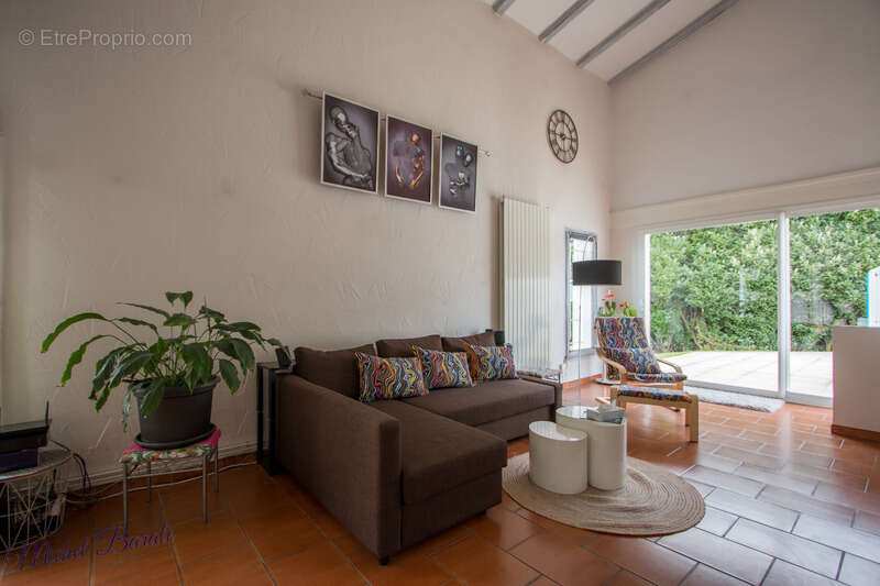 Maison à AUBERIVES-SUR-VAREZE