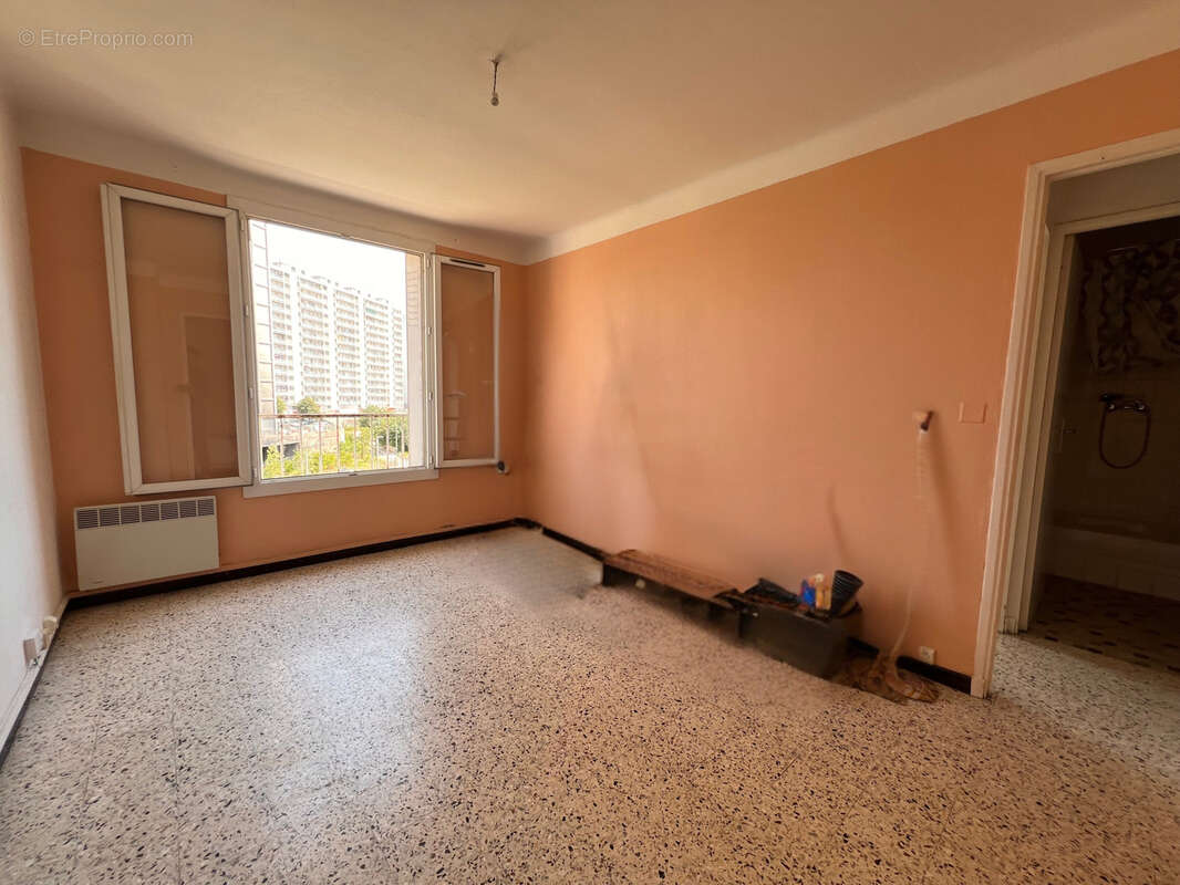 Appartement à MARSEILLE-3E