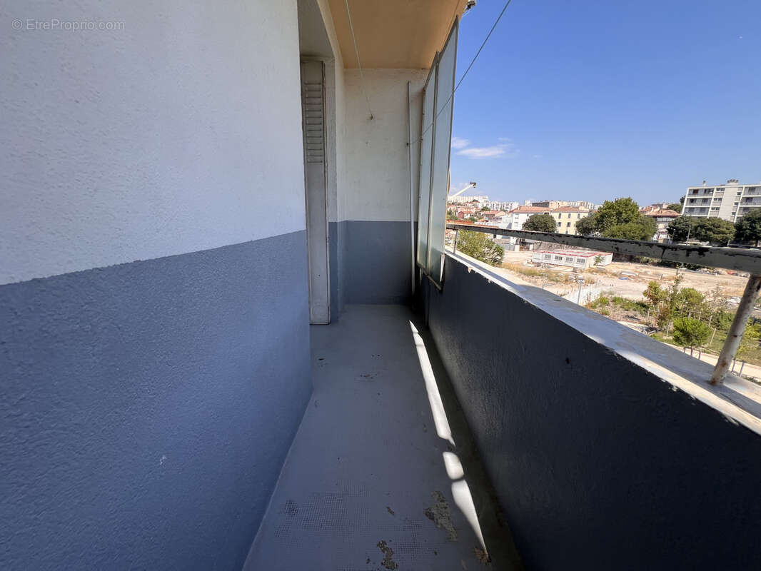 Appartement à MARSEILLE-3E