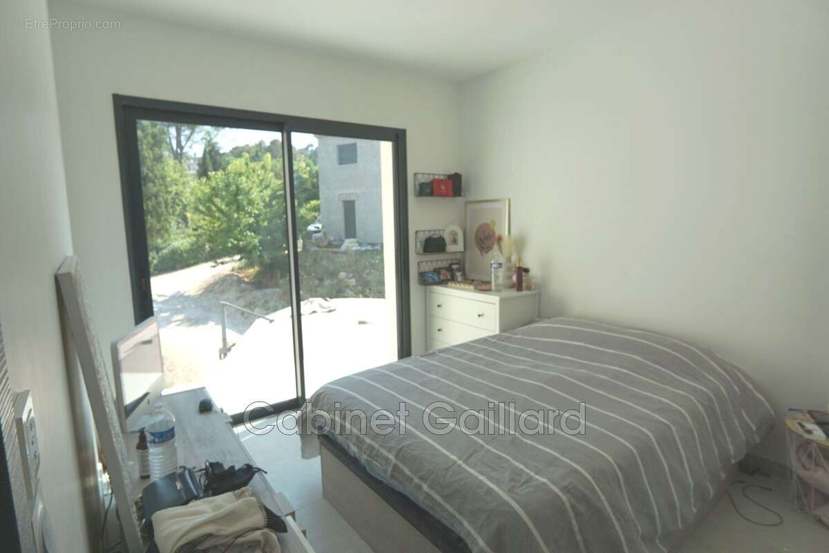 Maison à PEYMEINADE