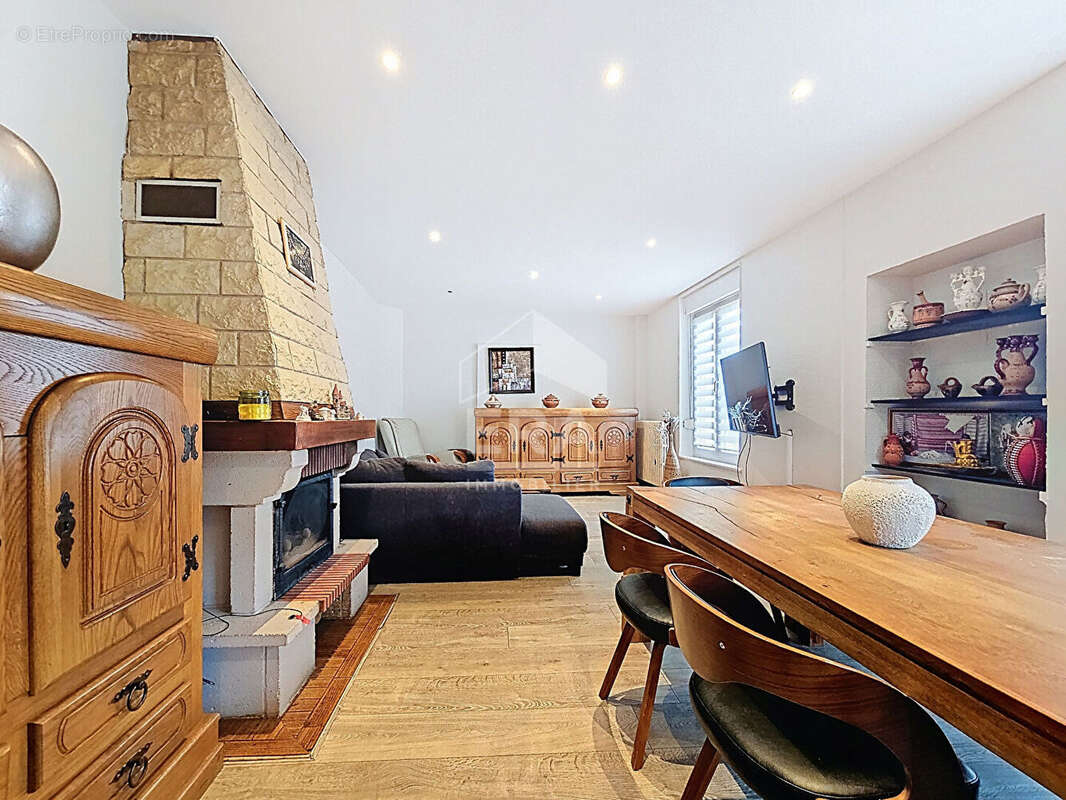 Maison à MONT-SAINT-MARTIN