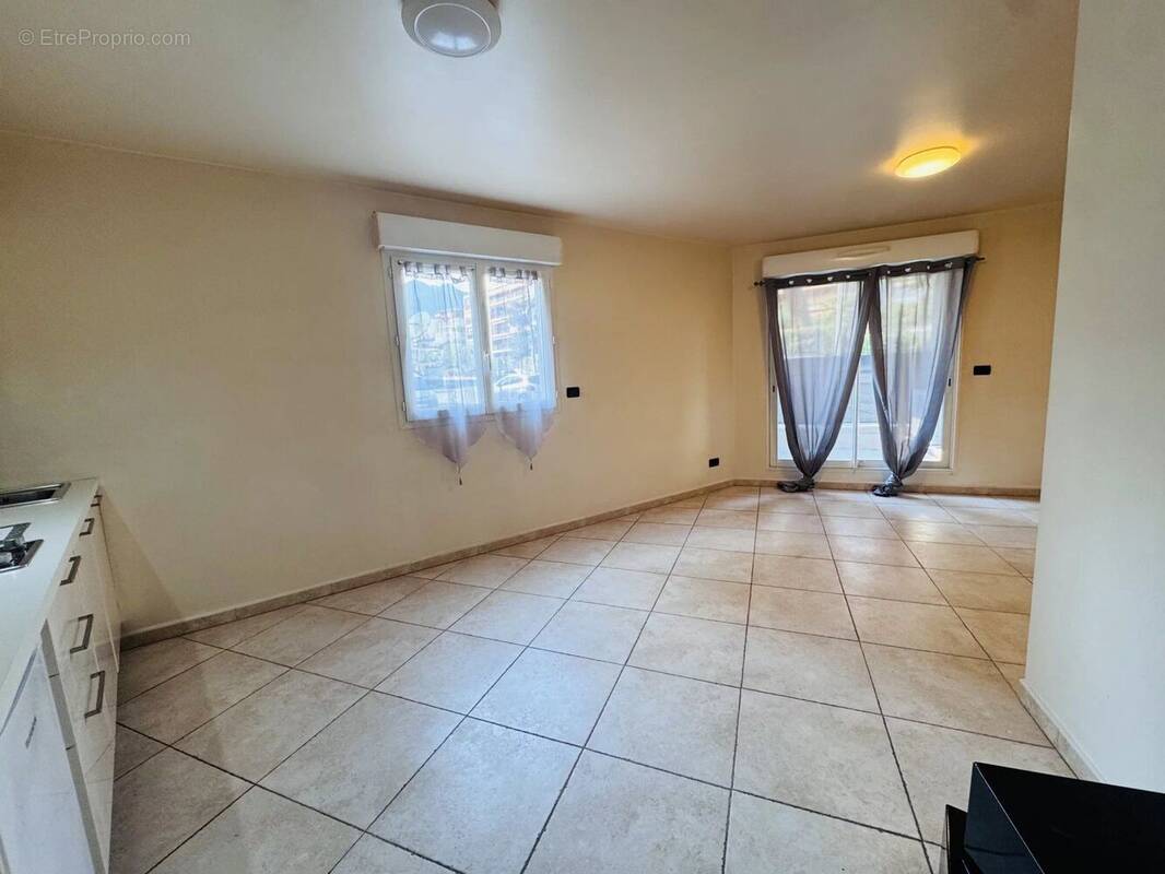 Appartement à ROQUEBRUNE-CAP-MARTIN