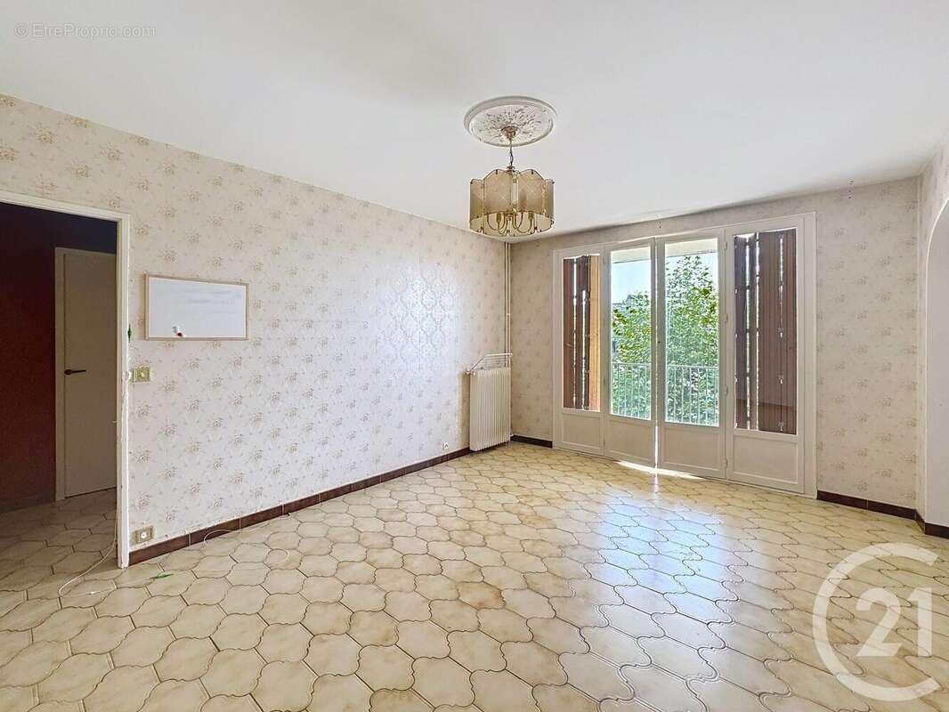 Appartement à MONTEREAU-FAULT-YONNE