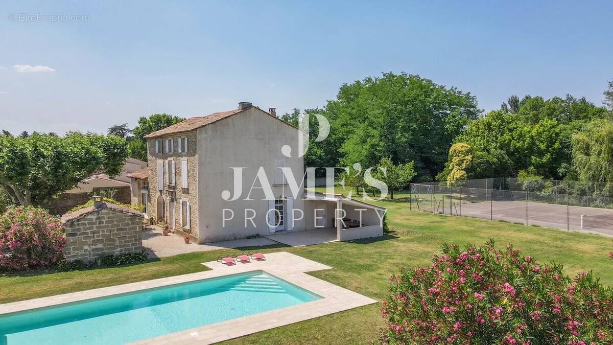 Maison à BARBENTANE