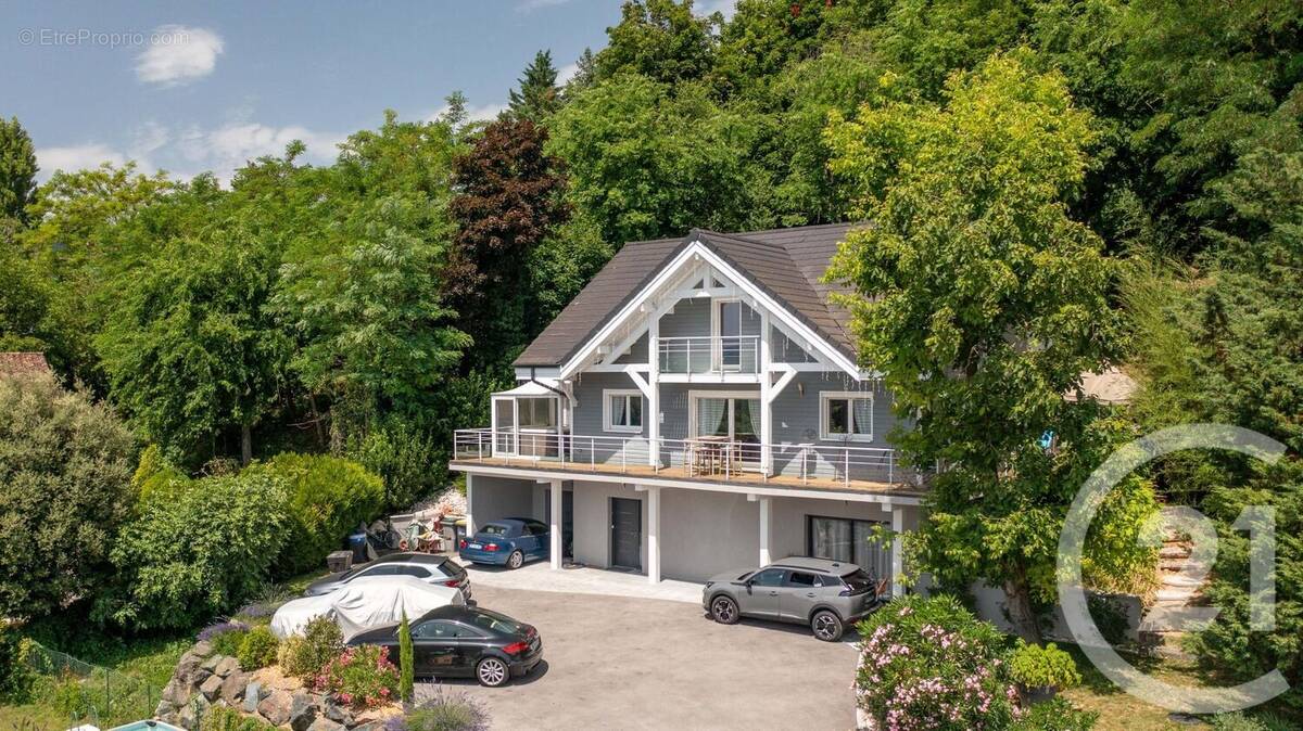 Maison à JASSANS-RIOTTIER