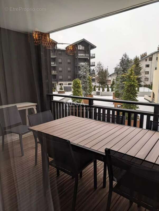 Appartement à SAINT-ETIENNE-DE-TINEE