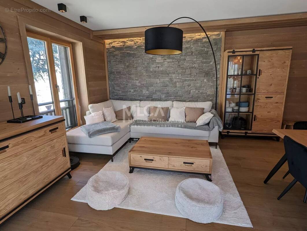 Appartement à SAINT-ETIENNE-DE-TINEE