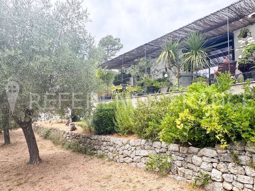 Maison à VALBONNE