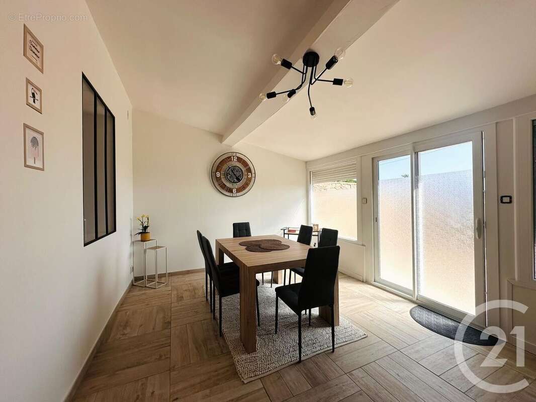 Maison à BAYON-SUR-GIRONDE