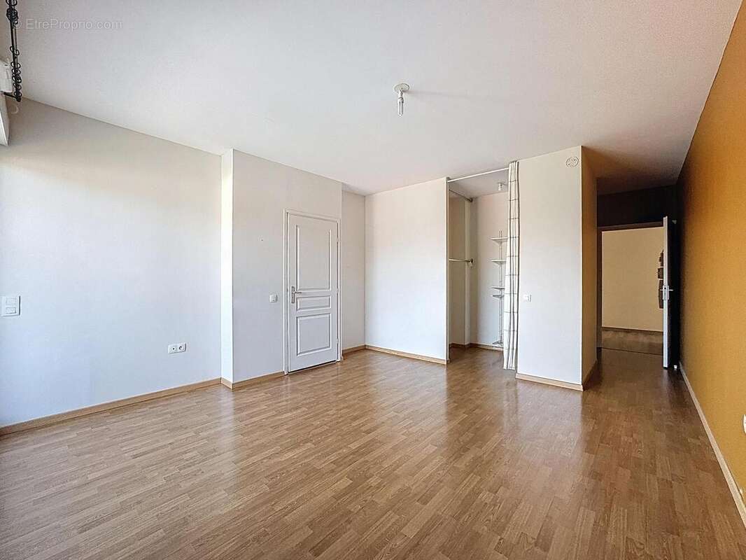   - Appartement à MARCQ-EN-BAROEUL