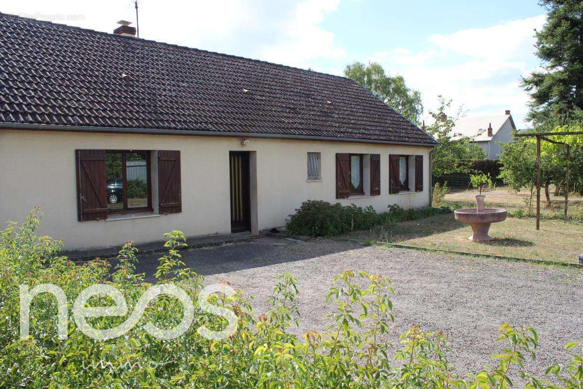 Maison à MEHUN-SUR-YEVRE