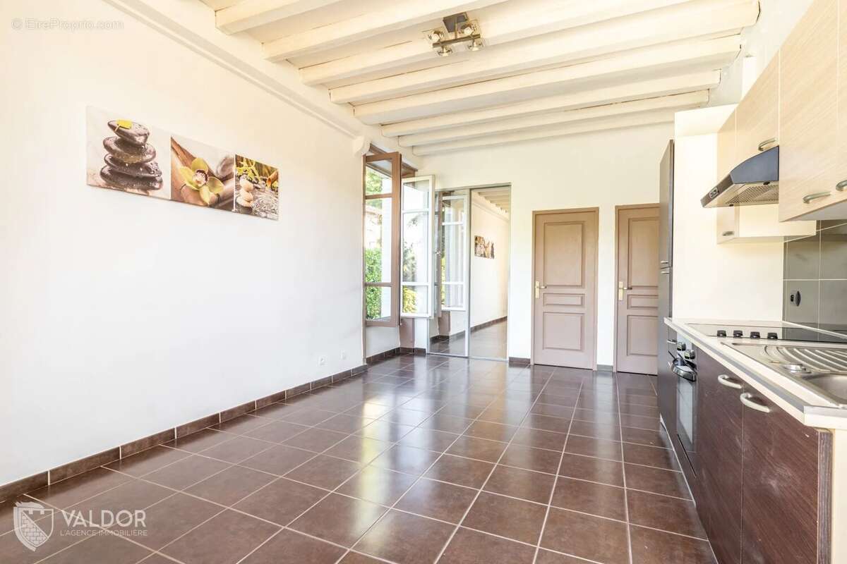 Appartement à TREVOUX