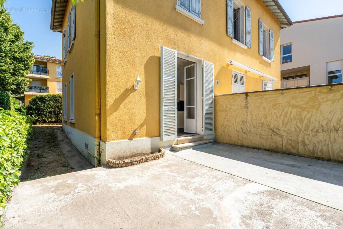 Appartement à TREVOUX