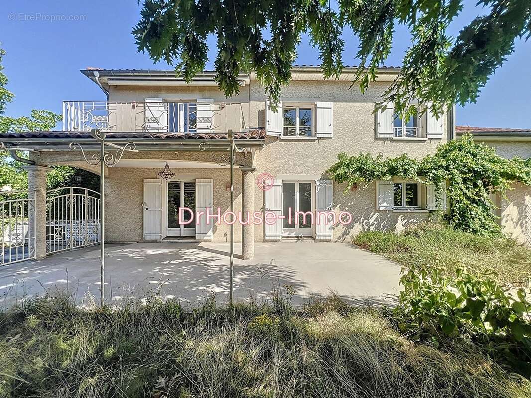 Maison à CHAZAY-D&#039;AZERGUES