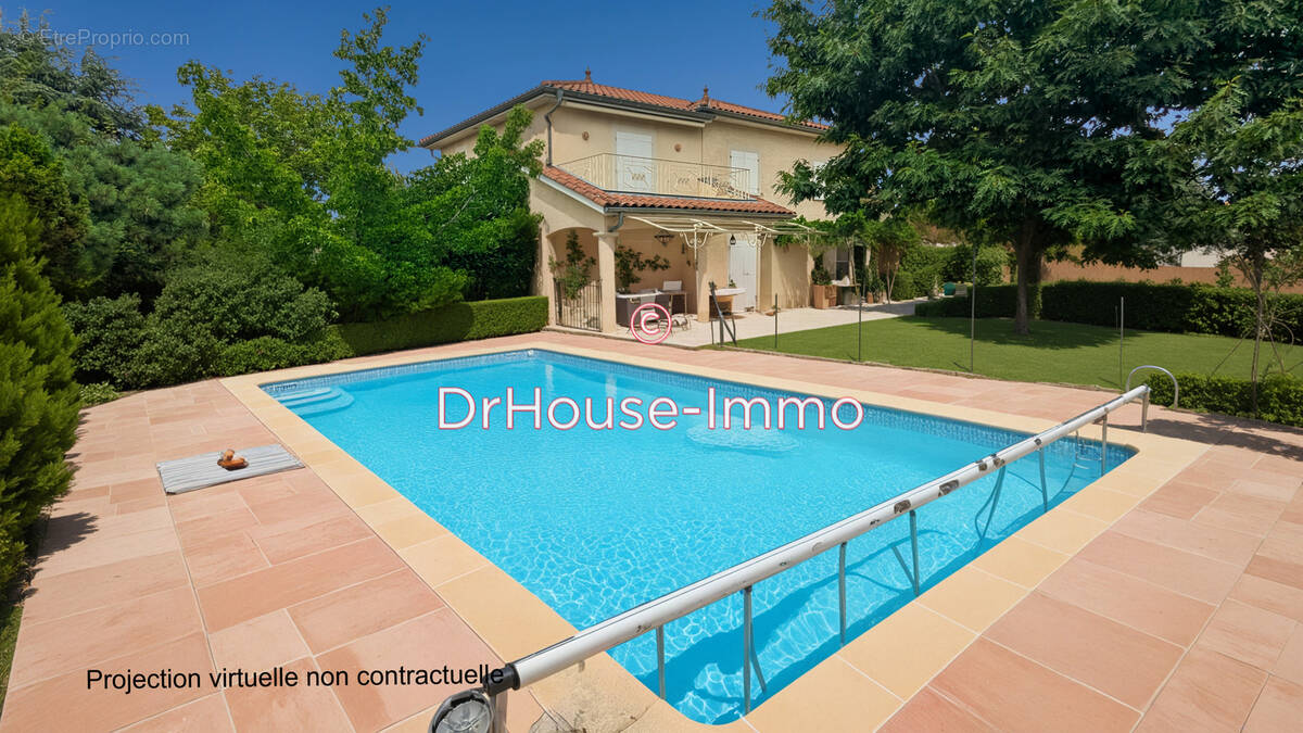 Maison à CHAZAY-D&#039;AZERGUES