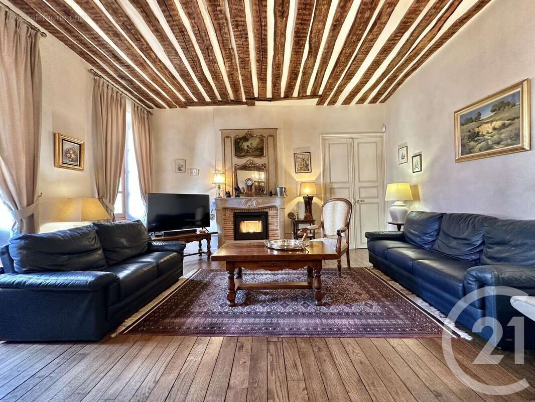 Maison à DOMPIERRE-SUR-BESBRE