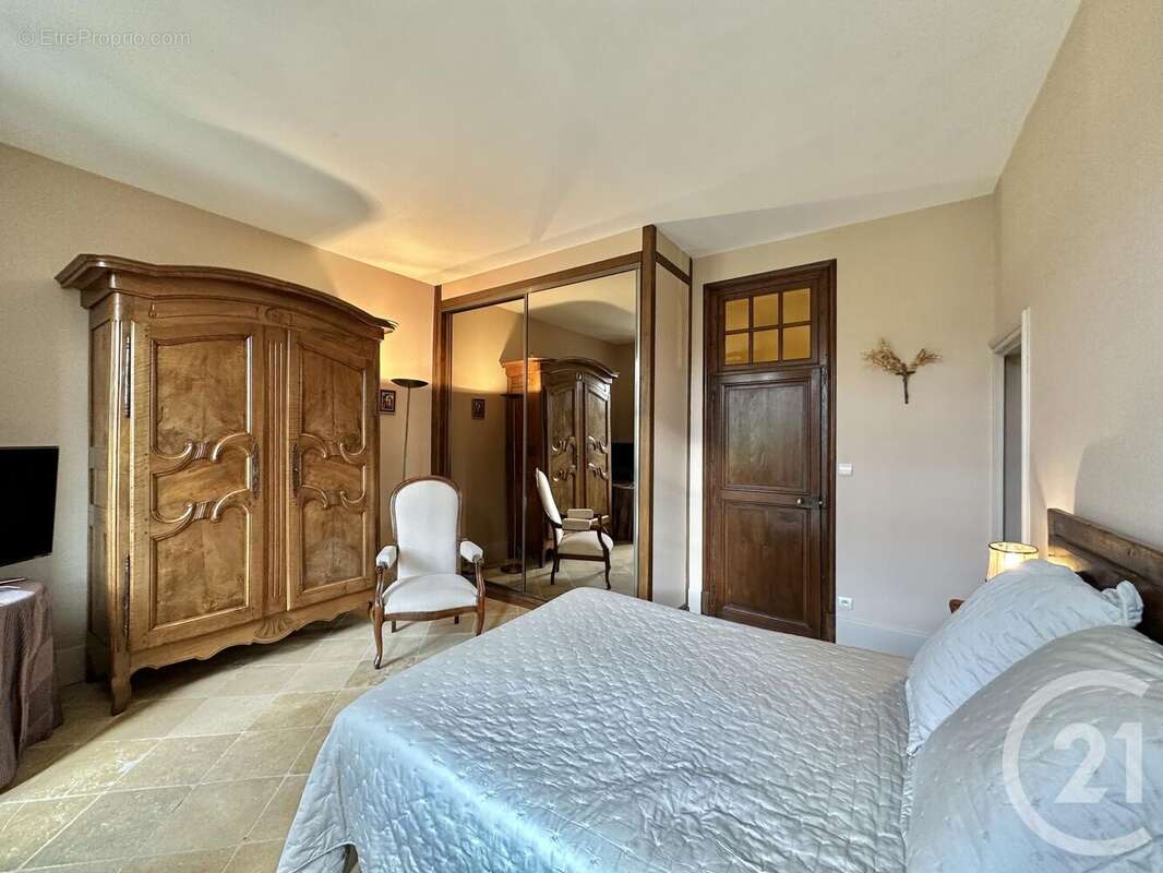 Maison à DOMPIERRE-SUR-BESBRE