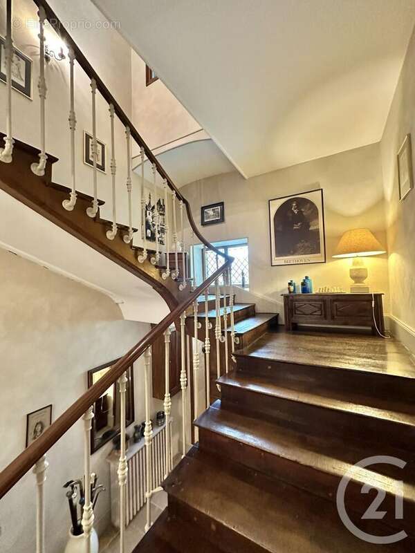 Maison à DOMPIERRE-SUR-BESBRE