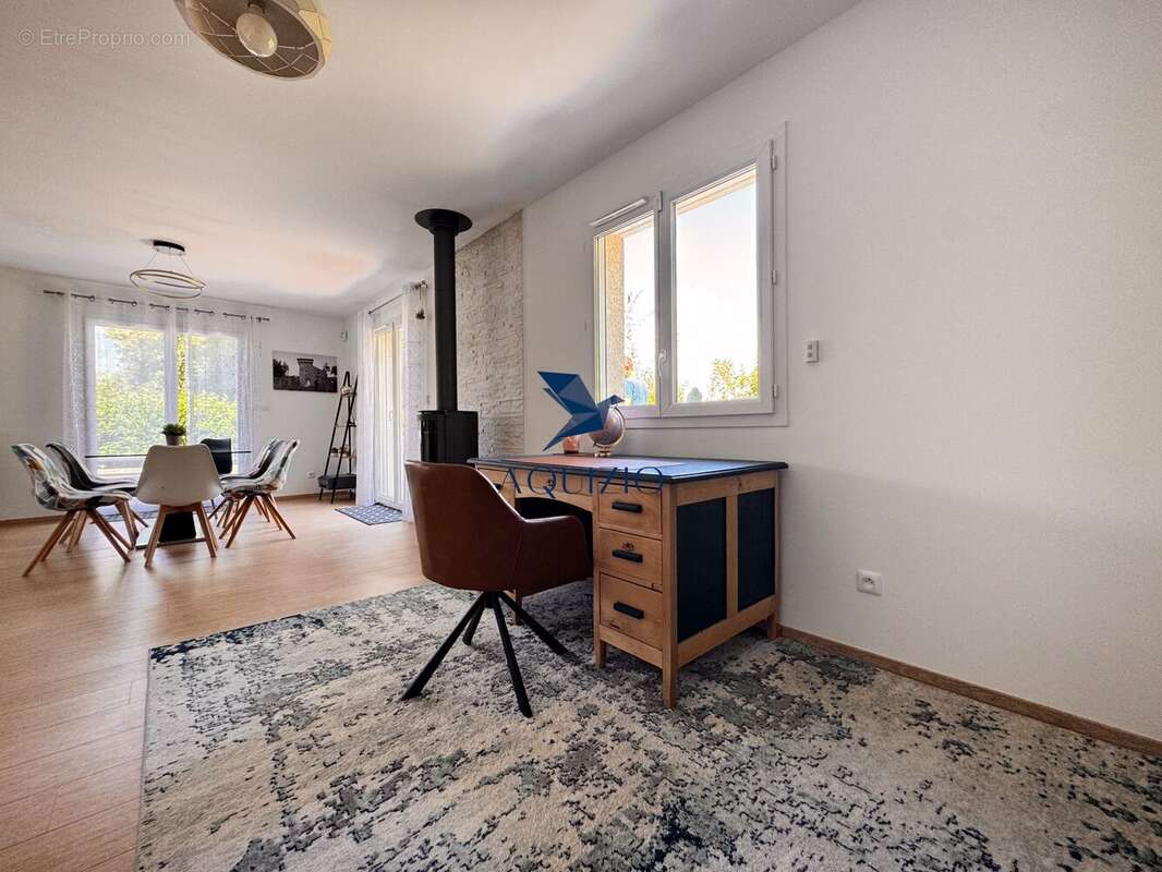 Maison à LA ROCHE-SUR-FORON