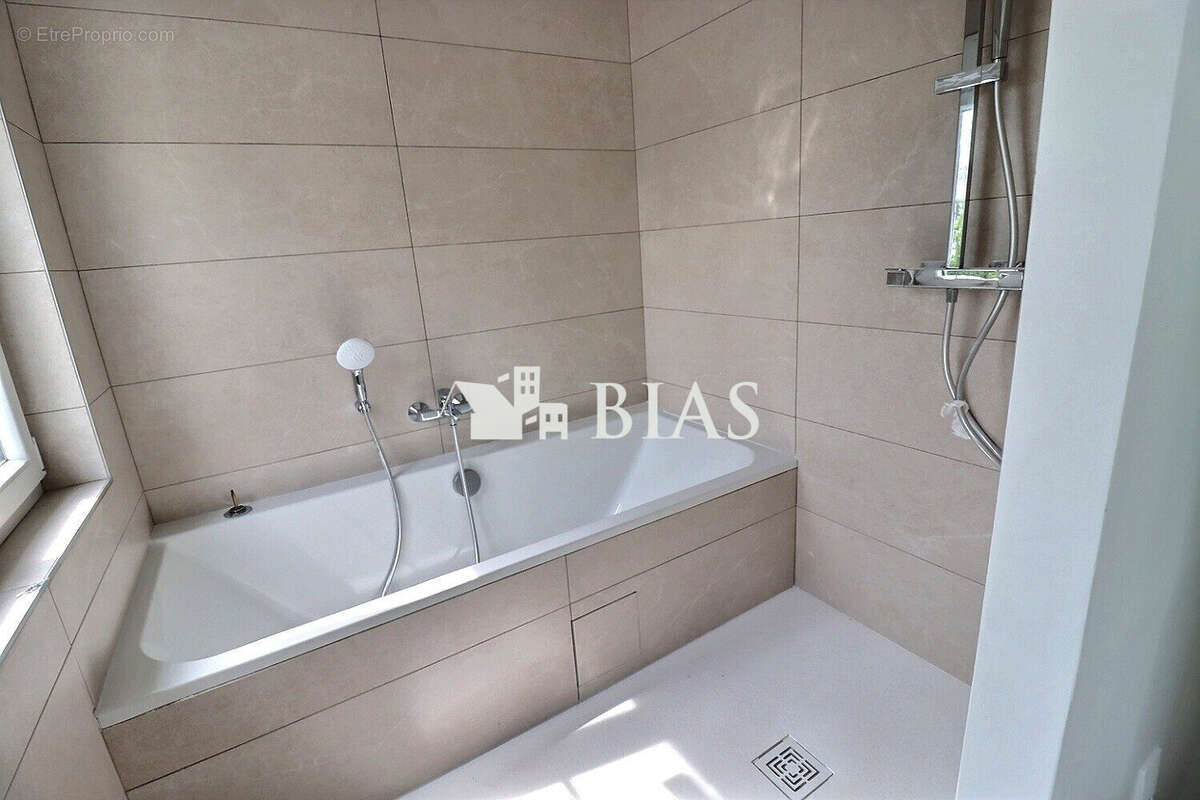 Maison à PONT-L'EVEQUE