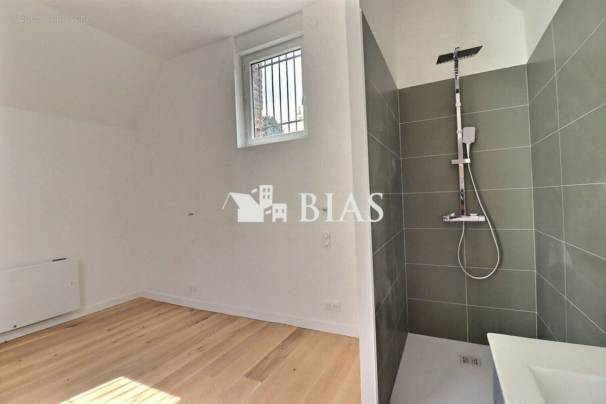 Maison à PONT-L'EVEQUE