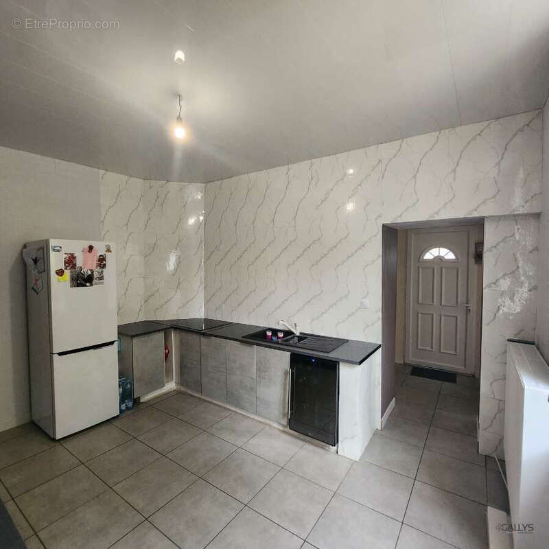 Cuisine - Maison à JOUDREVILLE