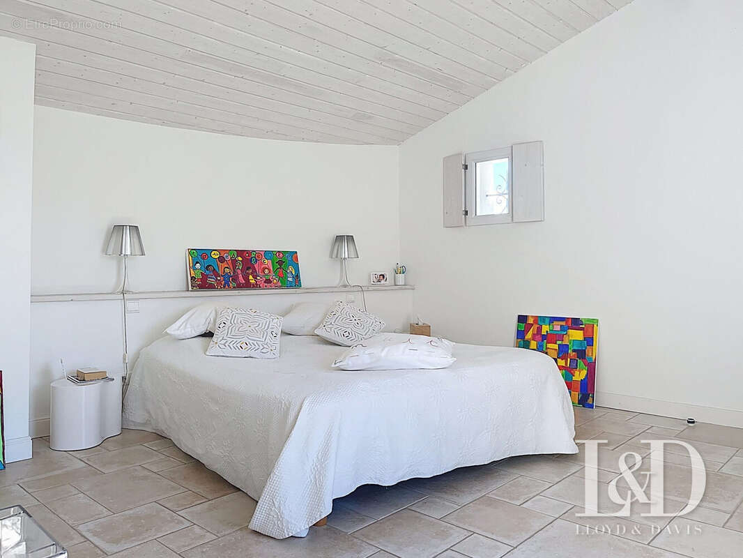 Maison à SAINT-SULPICE-DE-ROYAN