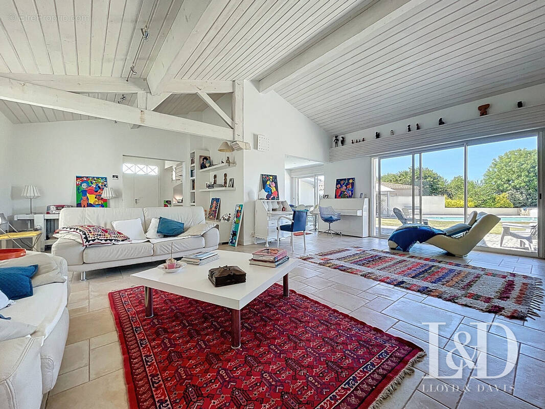 Maison à SAINT-SULPICE-DE-ROYAN