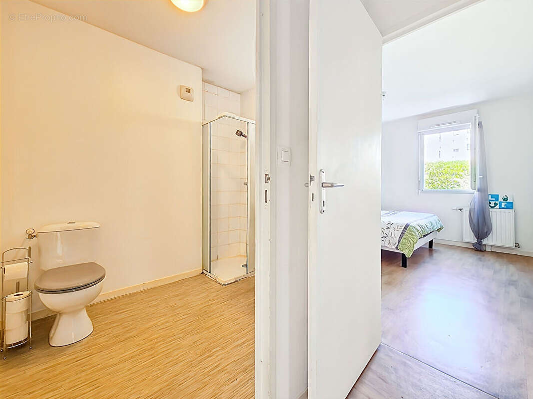 Appartement à LES PONTS-DE-CE