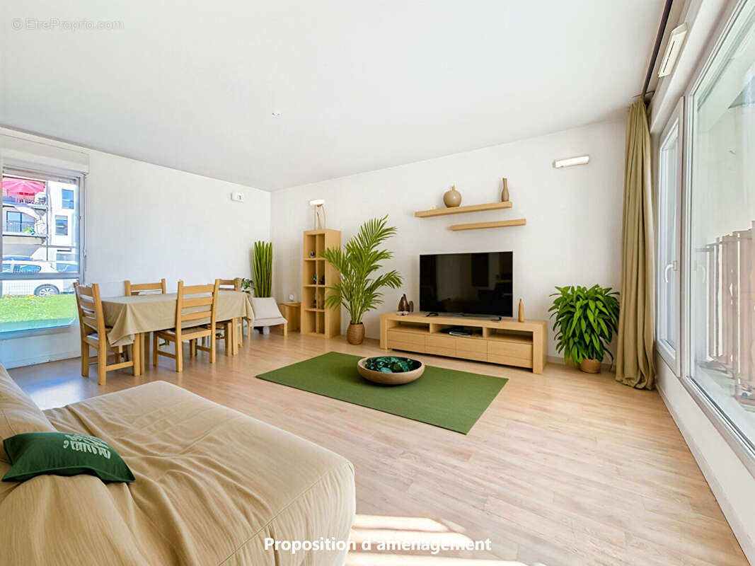 Appartement à LES PONTS-DE-CE