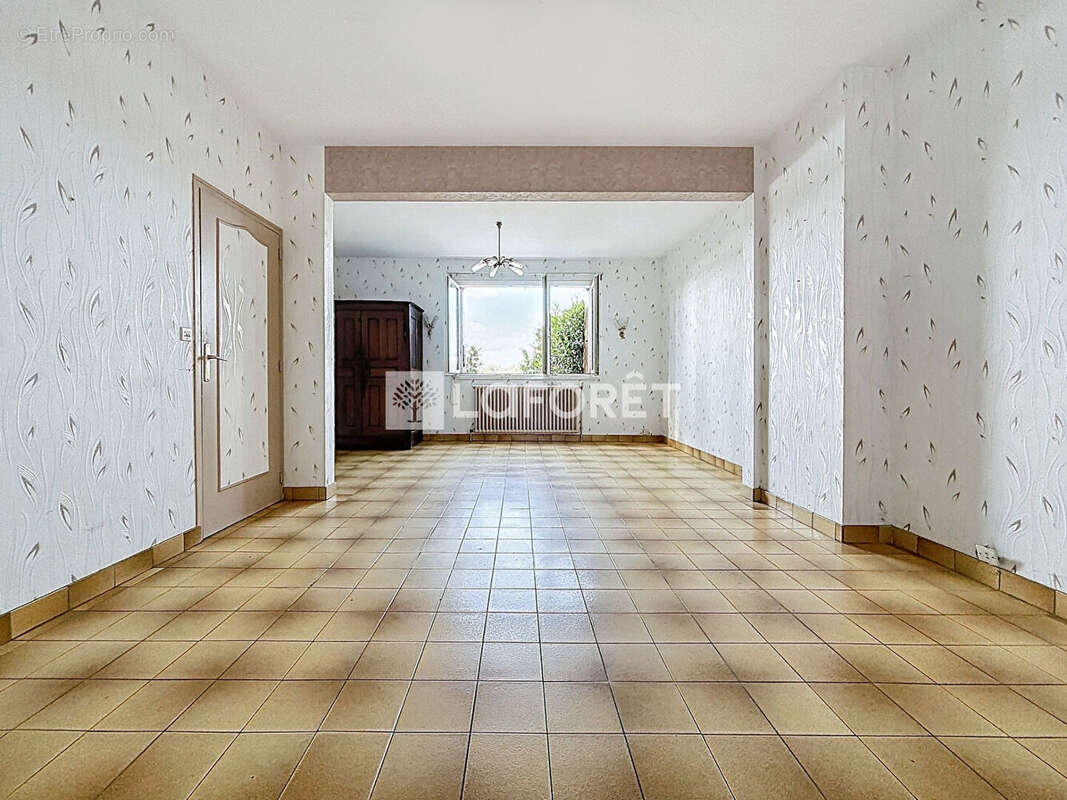 Maison à SAINT-MATHURIN-SUR-LOIRE