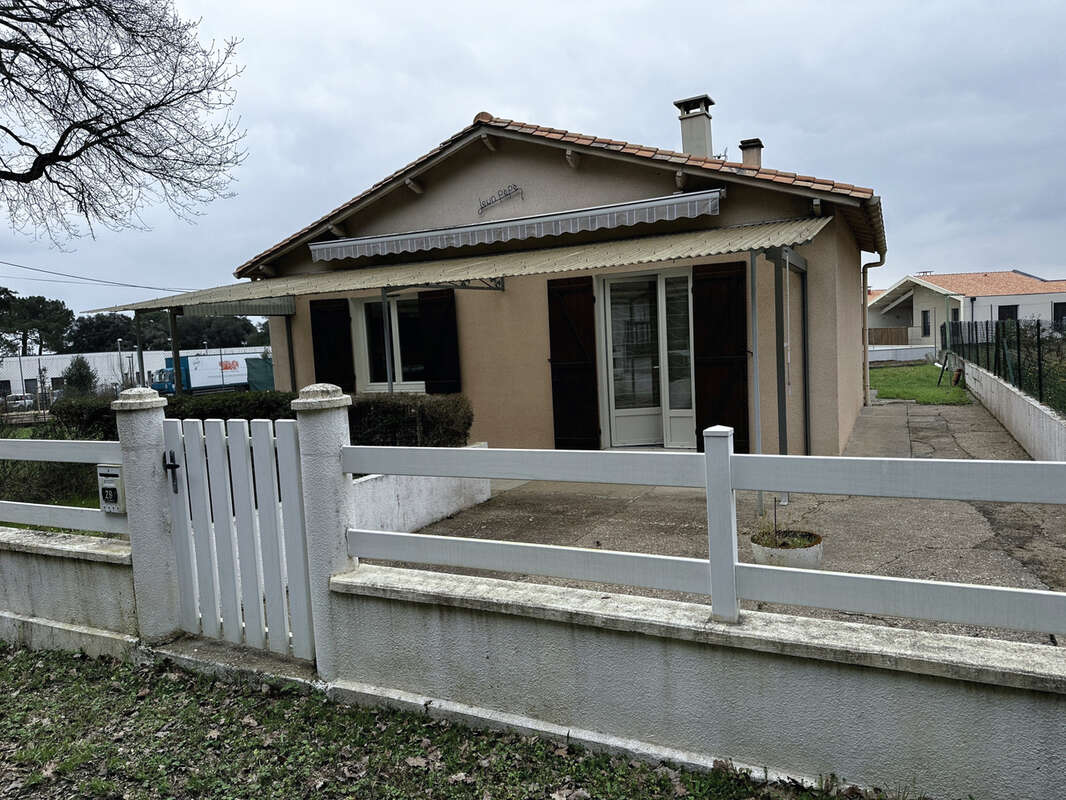 Maison à MESCHERS-SUR-GIRONDE