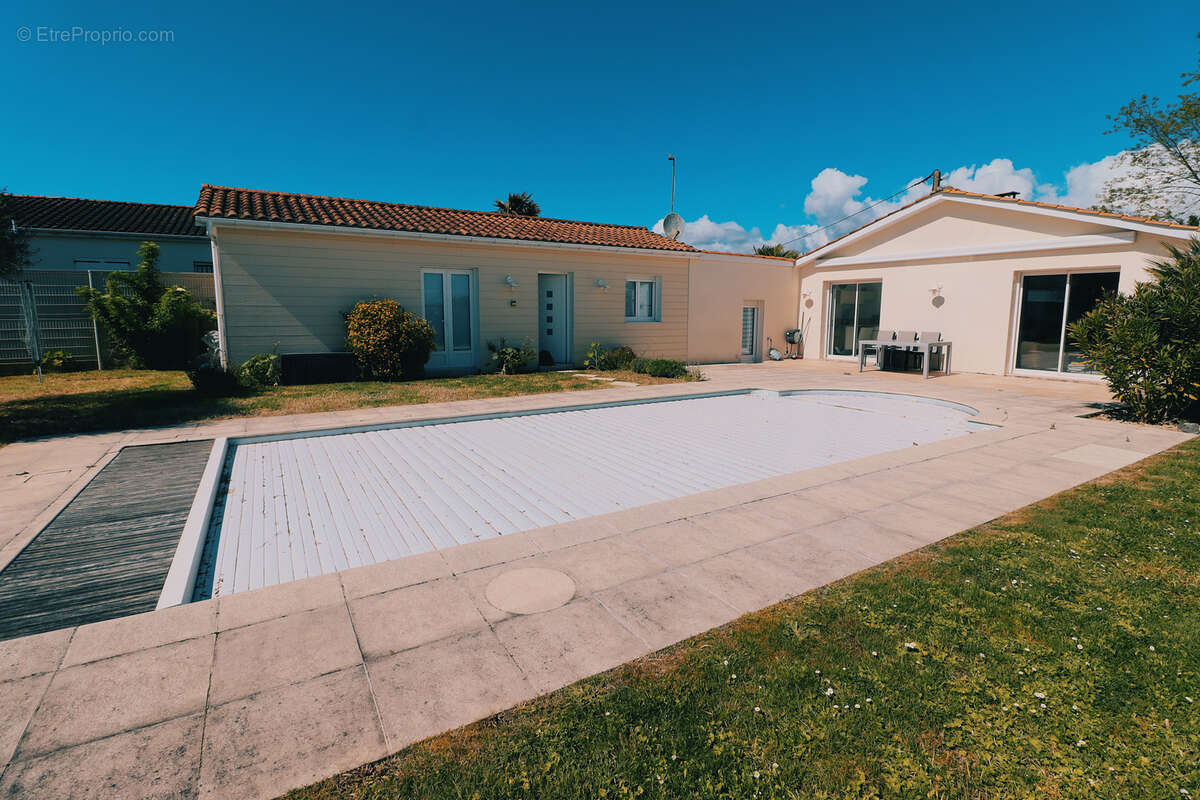 Maison à MESCHERS-SUR-GIRONDE