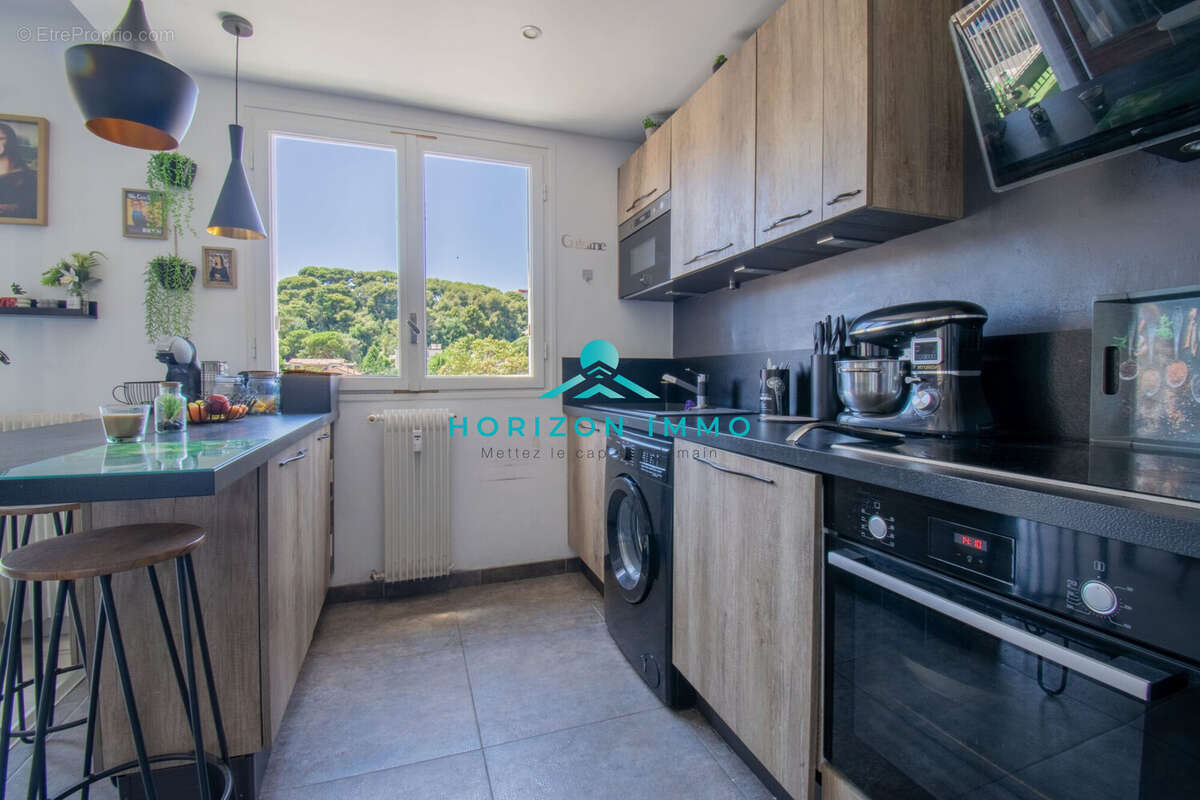 Appartement à SAINT-LAURENT-DU-VAR