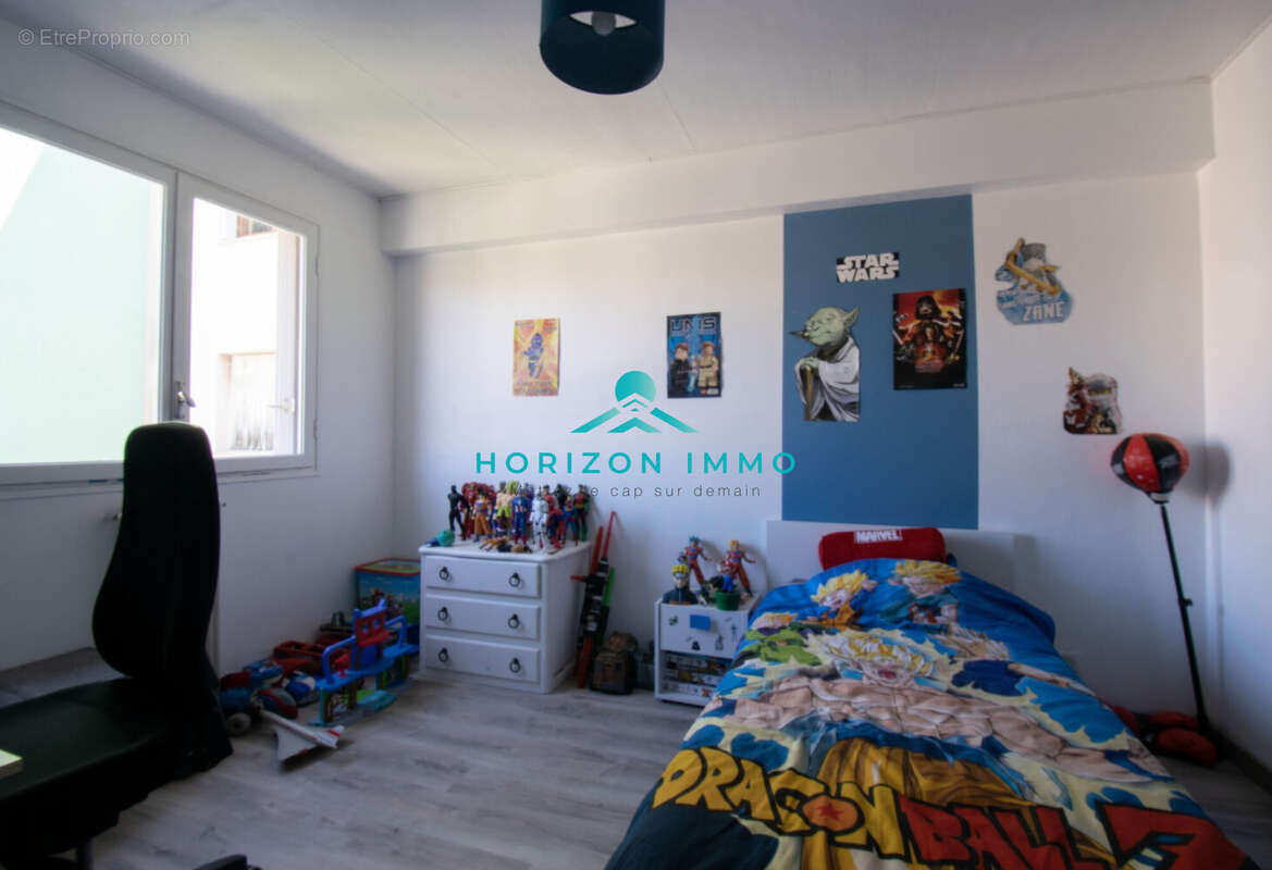 Appartement à SAINT-LAURENT-DU-VAR