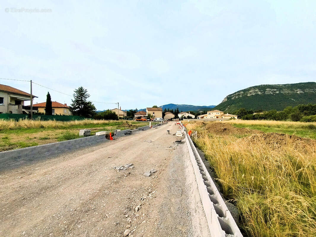 Photo 2 - Maison à LARAGNE-MONTEGLIN