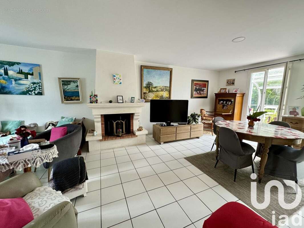 Photo 2 - Maison à MARENNES