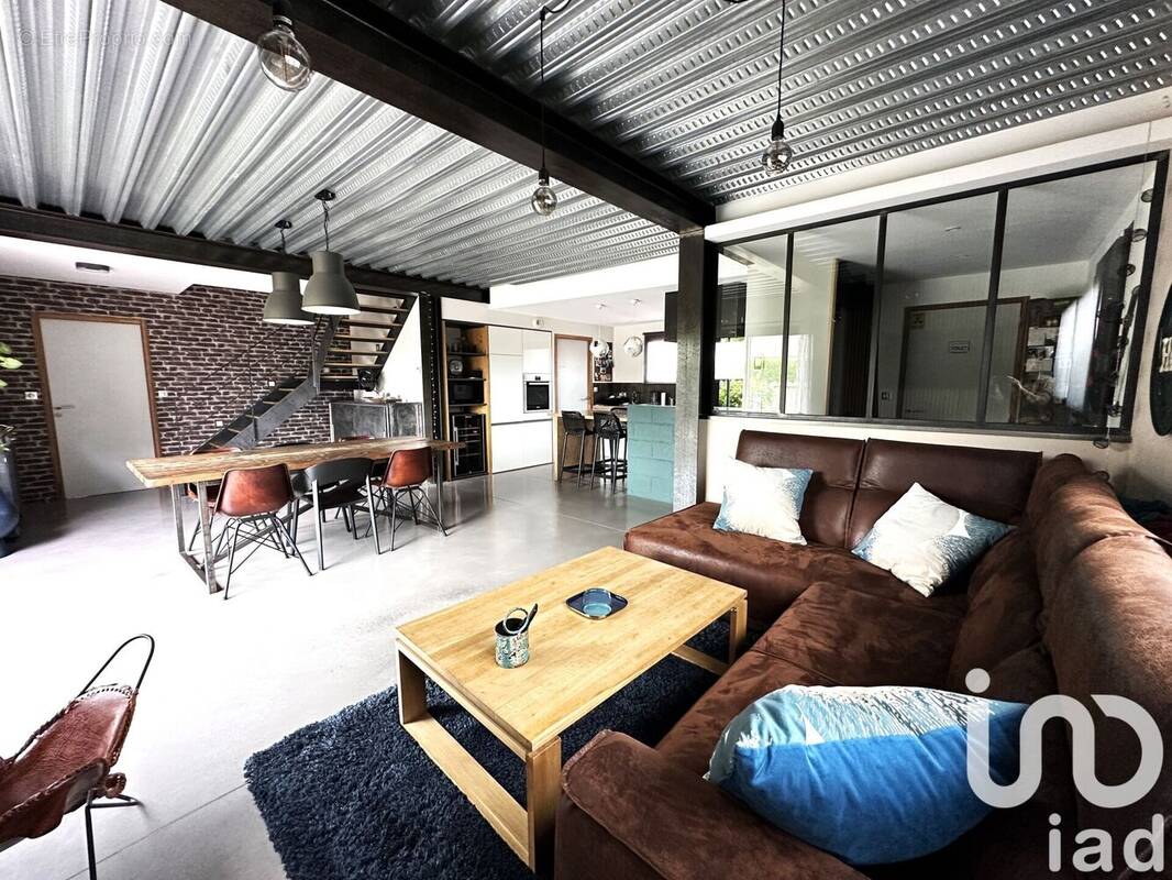 Photo 1 - Maison à LA MEZIERE